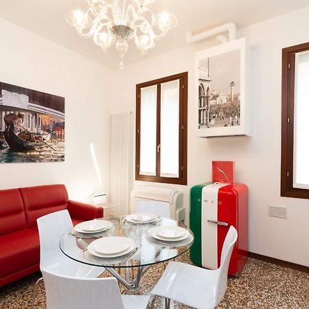 Just Urban Stays - Castello 5067 Boutique Apartment ヴェネツィア エクステリア 写真
